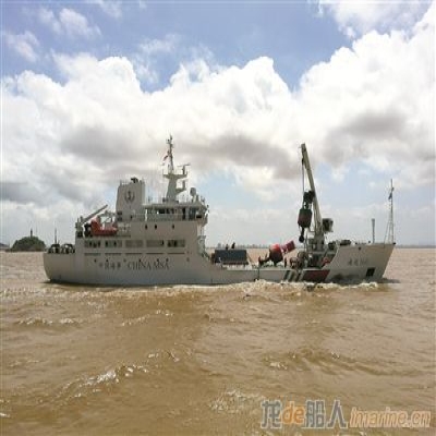 江南造船造全球首艘三維設(shè)計(jì)航標(biāo)船試航